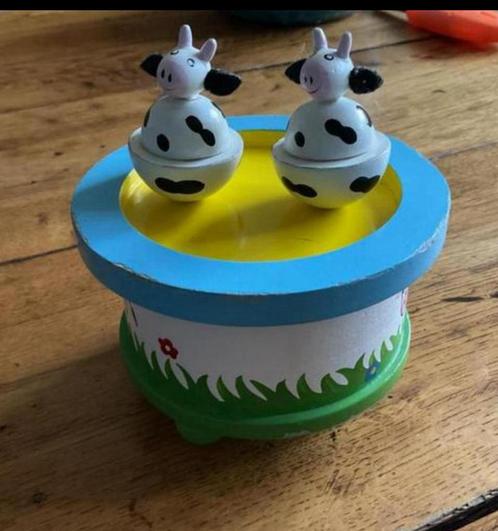 houten speeldoos met koeien, Kinderen en Baby's, Speelgoed | Houten speelgoed, Gebruikt, Ophalen of Verzenden