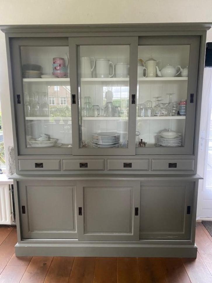 Grijze buffetkast 180 cm breed, Huis en Inrichting, Kasten | Buffetkasten, Gebruikt, 200 cm of meer, 150 tot 200 cm, 25 tot 50 cm