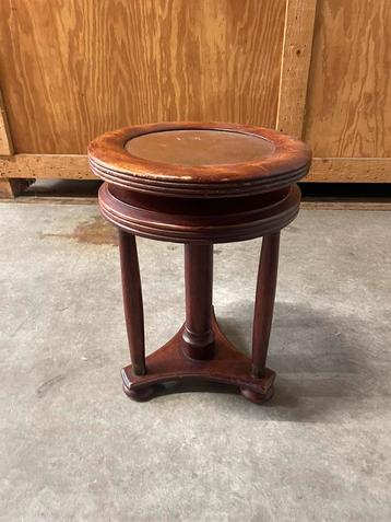 Pianokruk oude sierlijke antiek/vintage stijl beschikbaar voor biedingen