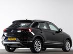 Volkswagen T-Roc 1.5 TSI 150 PK DSG Style | LED | Achteruitr, 65 €/maand, 4 cilinders, 150 pk, Zwart
