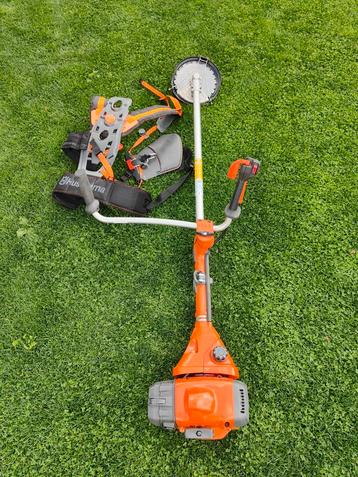 Husqvarna 545FX Bosmaaier - amper gebruikt beschikbaar voor biedingen