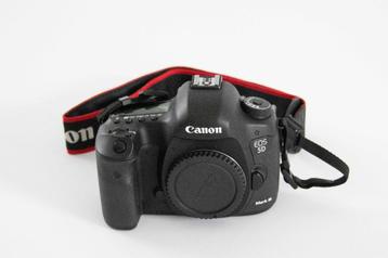 Canon EOS 5d Mark III met battery grip beschikbaar voor biedingen