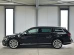 Volkswagen Passat Variant 1.5 TSI R-Line 150pk | Elek. Trekh, 12 maanden, 4 cilinders, Leder en Stof, Zwart