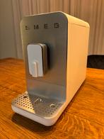 Smeg volautomatische koffiemachine BCC11WHMEU, Witgoed en Apparatuur, Koffiezetapparaten, Afneembaar waterreservoir, Espresso apparaat