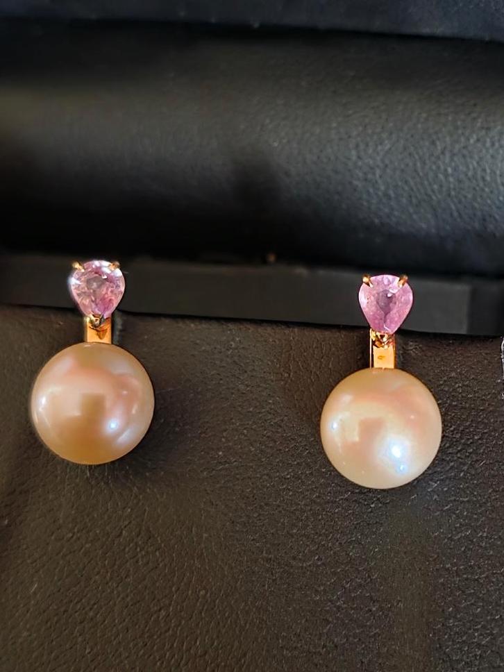 Gouden oorstekers met parels en spinellen, Sieraden, Tassen en Uiterlijk, Oorbellen, Zo goed als nieuw, Goud, Goud, Ophalen of Verzenden