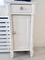 Brocante kastje, Huis en Inrichting, Slaapkamer | Nachtkastjes, Gebruikt, Minder dan 45 cm, Ophalen of Verzenden, 70 cm of meer