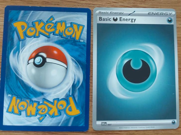 Pokeman kaart Pikachu Darkness Energy, Hobby en Vrije tijd, Verzamelkaartspellen | Pokémon, Zo goed als nieuw, Ophalen of Verzenden