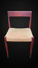 1x stoel Niels Moller
Model R77
Donkere teak
Vintage design, Ophalen of Verzenden