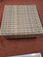 Lounge tafel / hocker van Intratuin, Ophalen, Zo goed als nieuw, Wicker, Hocker