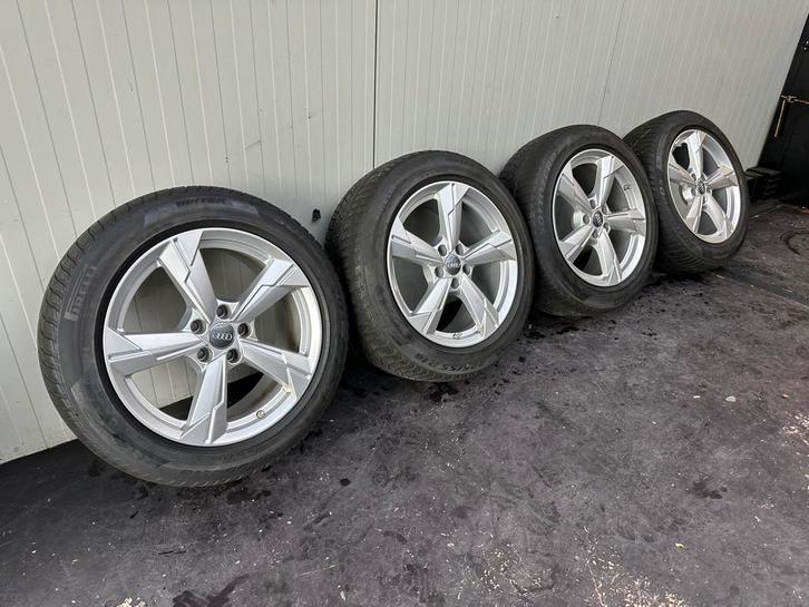 Audi A4/A5 Winterset 18 Inch, Auto-onderdelen, Banden en Velgen, Banden en Velgen, Winterbanden, 18 inch, 225 mm, Personenwagen