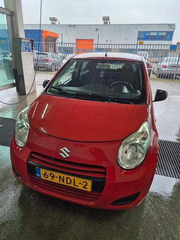 Suzuki Alto 1.0 2010 Rood beschikbaar voor biedingen