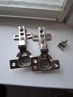2 kastdeur scharnieren, Ophalen of Verzenden, Zo goed als nieuw, IJzer, Scharnier
