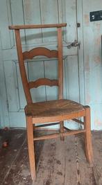 Bidstoel, Antiek en Kunst, Ophalen