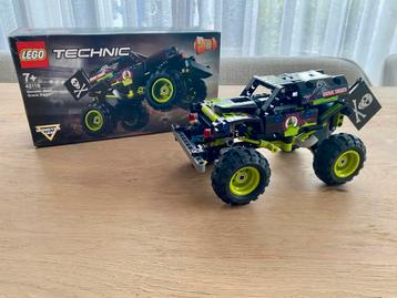 Lego 42118 - Monster Jam - Grave Digger (2 in 1) beschikbaar voor biedingen