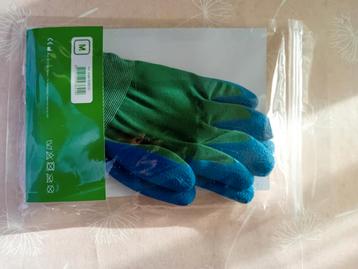 Handschoenen voor Steunkousen - The Slide Solution beschikbaar voor biedingen