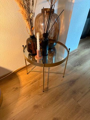 Leuk klein bijzettafeltje – stijlvol & compact! beschikbaar voor biedingen
