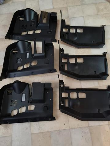 BEKLEDING PEDAAAL EN VOETRUIMTE  BMW E90 E91 E92 E93  beschikbaar voor biedingen