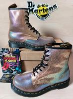 Dr. Martens 1460 Sand, Rainbow Ray Maat: 37 UK4, Kleding | Dames, Schoenen, Nieuw, Lage of Enkellaarzen, Ophalen of Verzenden