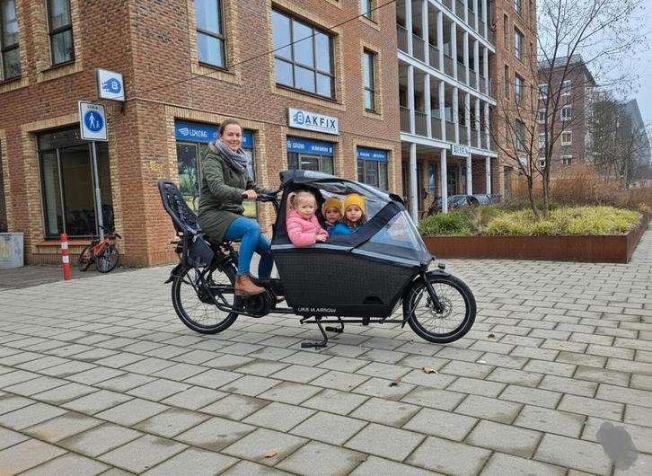 Urban Arrow Performance Line Bakfiets met Huif, Fietsen en Brommers, Fietsen | Bakfietsen, Zo goed als nieuw, Overige merken, 2 kinderen