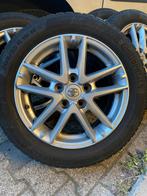 16 Inch originele Toyota Auris Velgen TPMS + Winterbanden, Auto-onderdelen, Banden en Velgen, 16 inch, Banden en Velgen, 205 mm