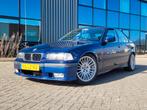 BMW e36 3-Serie 316i Sedan 1996 Montreal Blau, Auto's, BMW, Elektrische ramen, 1596 cc, Achterwielaandrijving, Zwart