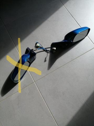 Rechterbuiten spiegel SUBARU FORESTER SF 1997/2001 74f blauw beschikbaar voor biedingen