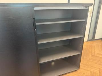 IKEA kast met schuifdeuren en slot zwart - afbeelding 3