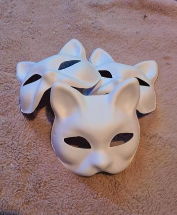 3 blanke therian mask bases beschikbaar voor biedingen