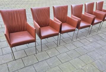 4 Bert Plantagie design Arc leer + 2 gratis eetkamerstoelen beschikbaar voor biedingen