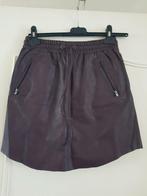 @ Bordeaux rode leatherlook rok met zakken maat s, Kleding | Dames, Rokken, Ophalen of Verzenden, Zo goed als nieuw, Maat 36 (S)