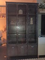 Industriële kast zwart ( giga meubel ), Huis en Inrichting, Ophalen of Verzenden, Zo goed als nieuw, 25 tot 50 cm