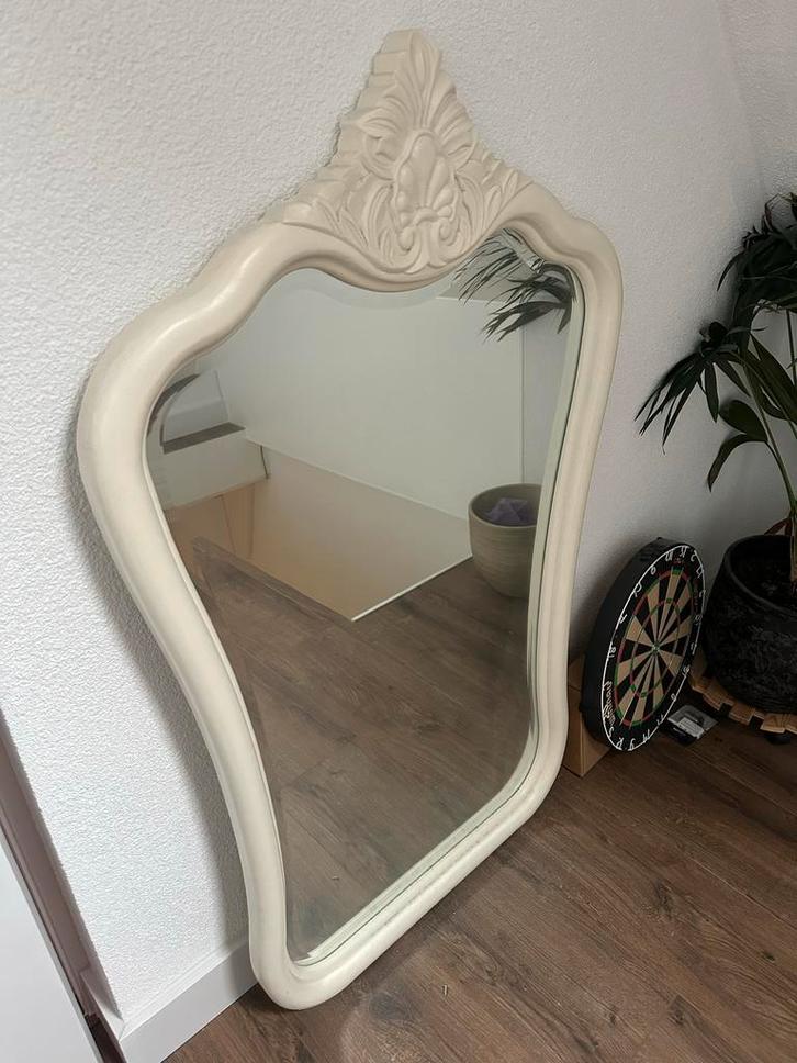 Barokspiegel met sierlijke lijst, Huis en Inrichting, Woonaccessoires | Spiegels, Zo goed als nieuw, 50 tot 75 cm, 100 tot 150 cm