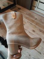 Vivaia enkellaarsjes beige 38 dames ankle boots cowboy boots, Beige, Lage of Enkellaarzen, Ophalen of Verzenden, Zo goed als nieuw