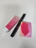 Essence Kerst Setje: eyeliner, lip scrub tool, handcreme, Sieraden, Tassen en Uiterlijk, Uiterlijk | Cosmetica en Make-up, Overige kleuren