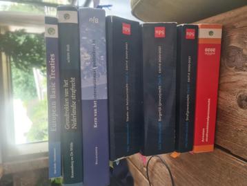 Boeken voor RECHTEN STUDIE beschikbaar voor biedingen