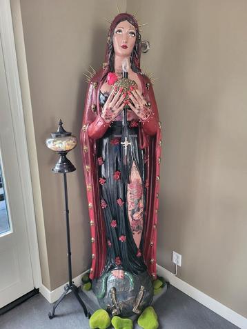Heilig Maria beeld..kerkbeeld..kunstobject..moderne kunst.. beschikbaar voor biedingen