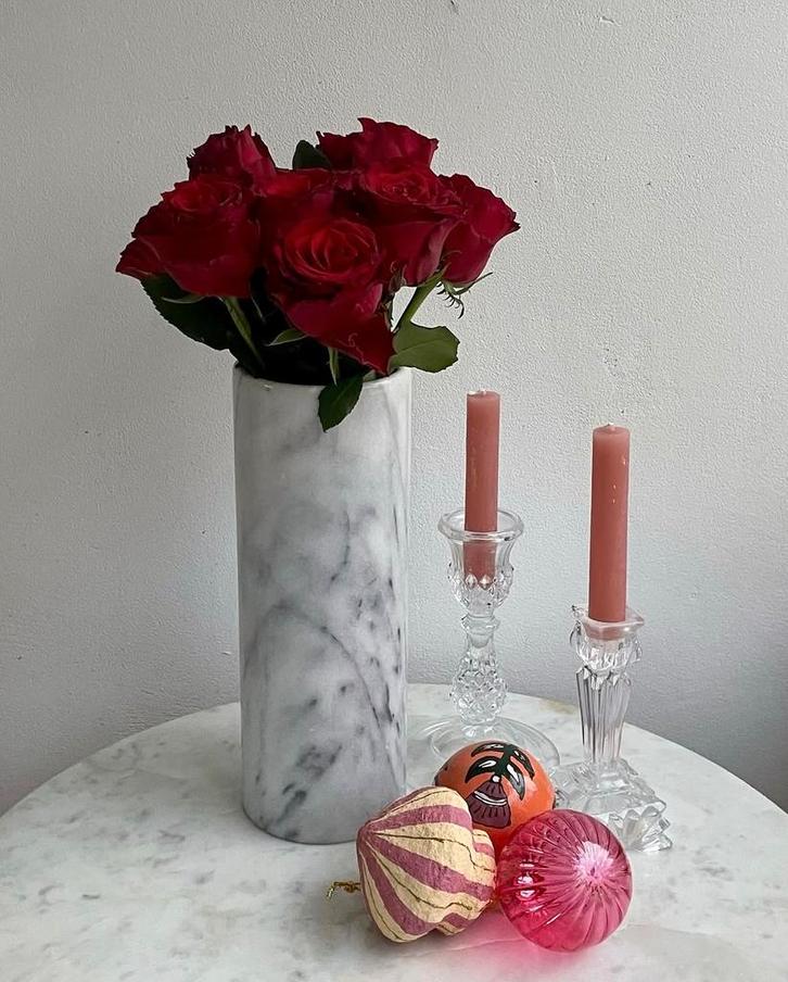 Vintage carrara marmeren vaas natuursteen, Huis en Inrichting, Woonaccessoires | Vazen, Zo goed als nieuw, Overige kleuren, Minder dan 50 cm