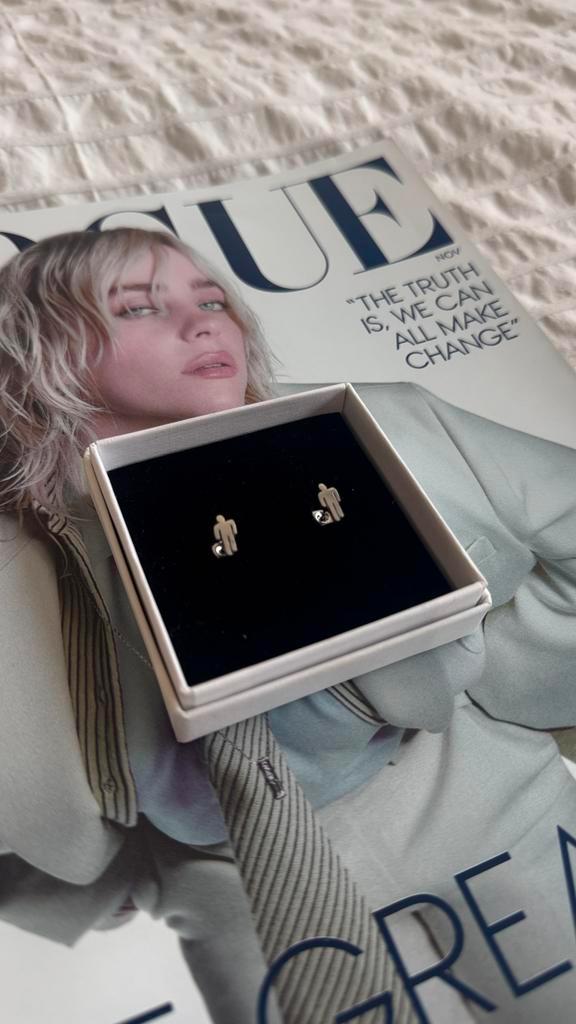 Billie Eilish, Sieraden, Tassen en Uiterlijk, Oorbellen, Nieuw, Knopjes of Stekers, Zilver, Zilver, Verzenden