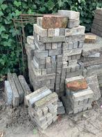 Ruim 200 kleine beton klinkers (5x20cm), Tuin en Terras, Tegels en Klinkers, Gebruikt, Ophalen of Verzenden