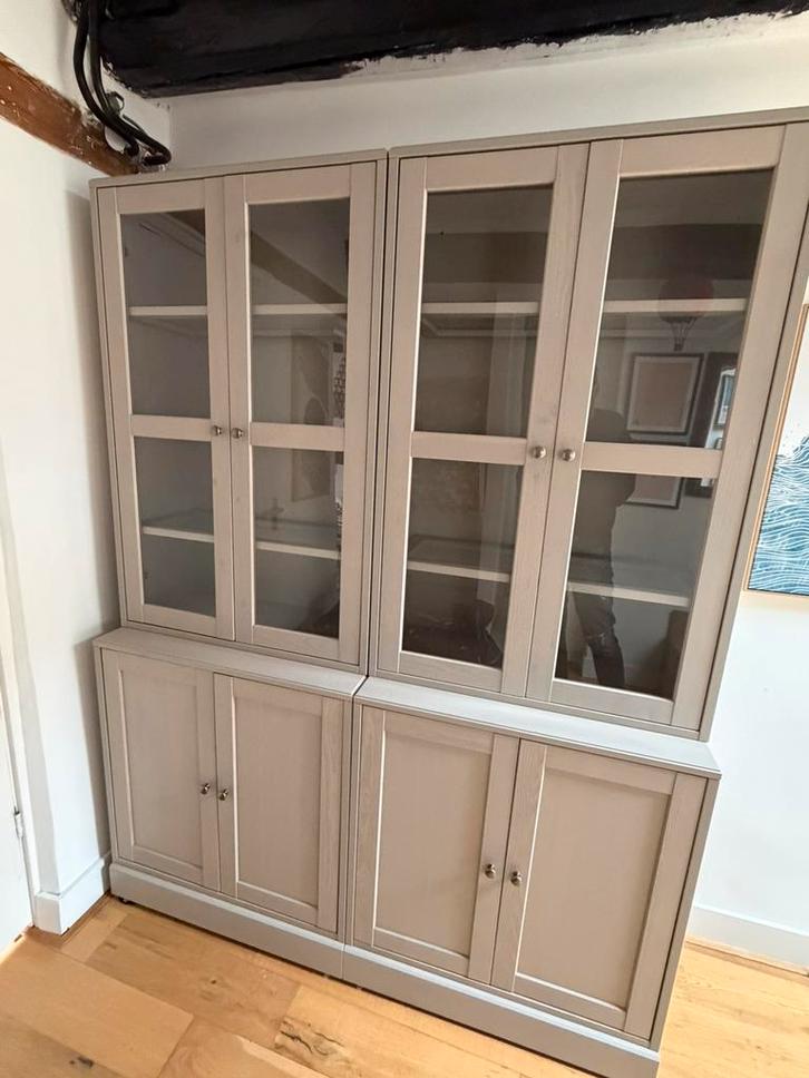 2 x HAVSTA  buffetkast met vitrinedeuren, grijsbeige, Huis en Inrichting, Kasten | Buffetkasten, Zo goed als nieuw, 200 cm of meer