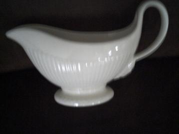 Wedgwood Edmee sauskom beschikbaar voor biedingen