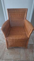 Rotan eetkamerstoel met armleuning, Huis en Inrichting, Ophalen, Zo goed als nieuw, Riet of Rotan, Vier