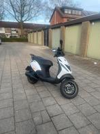 A1 172cc Piaggio Zip, Ophalen, Zo goed als nieuw, Benzine, Zip