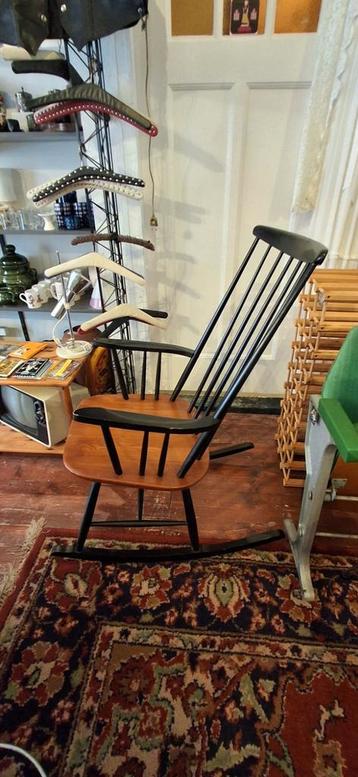 vintage Scandinavische schommelstoel  beschikbaar voor biedingen