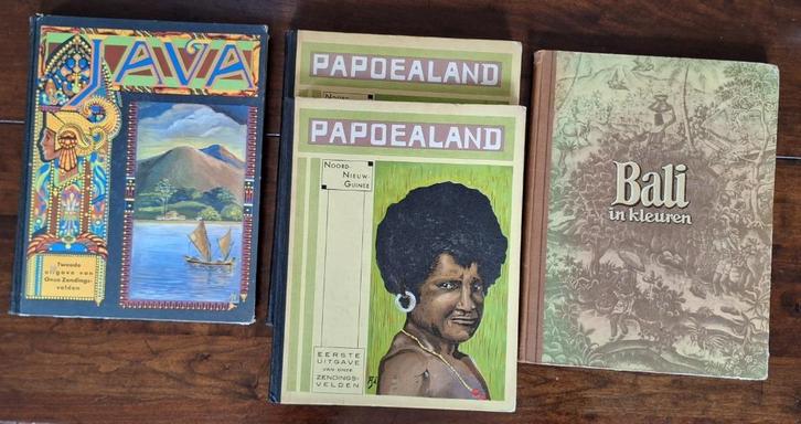 Vier albums Nederlands Indië: Java, Bali, Papoealand (2X), Boeken, Partijen en Verzamelingen, Gelezen, Geschiedenis en Politiek