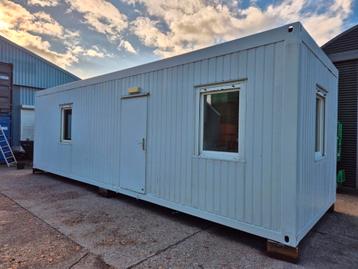 Bouwkeet / kantoorunit / directiekeet / woonunit 9x3m  beschikbaar voor biedingen