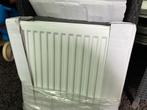 Kleine radiator 50 bij 50 cm, Doe-het-zelf en Verbouw, Ophalen of Verzenden