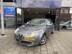 Alfa romeo MiTo 1.4 T Distinctive, Auto's, Alfa Romeo, 47 €/maand, Origineel Nederlands, Te koop, Zilver of Grijs