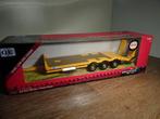 Te koop Britains Kane LLT Dieplader Geel., Hobby en Vrije tijd, Modelauto's | 1:32, Ophalen of Verzenden, Nieuw, Tractor of Landbouw