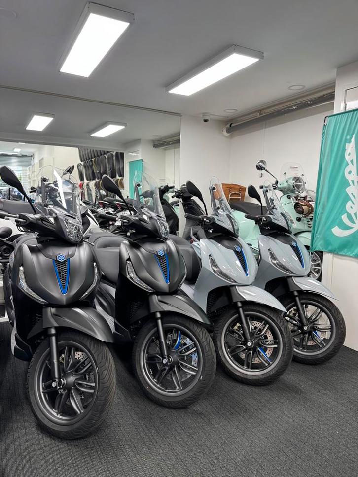 ACTIE PIAGGIO BEVERLY S 400CC SPORT EURO5+ NIEUWSTE MODEL, Motoren, Motoren | Piaggio, Bedrijf, Scooter, meer dan 35 kW, 1 cilinder